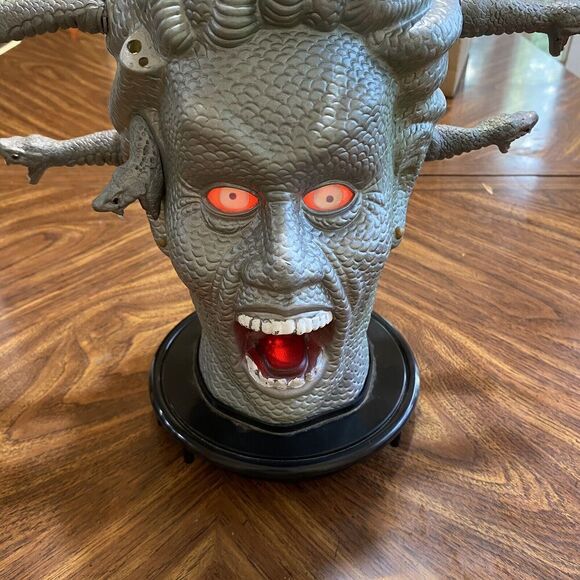 Gemmy Other - Gemmy Medusa Head Halloween Animatronic Moving Light Up Eyes Talking Vtg READ